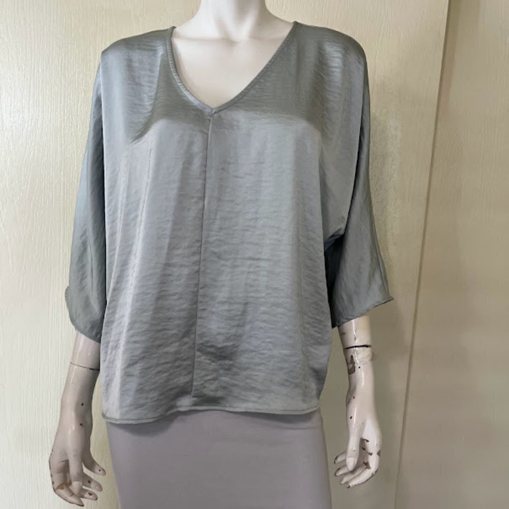 Cherish Shirt Medium - Picture 2 of 5